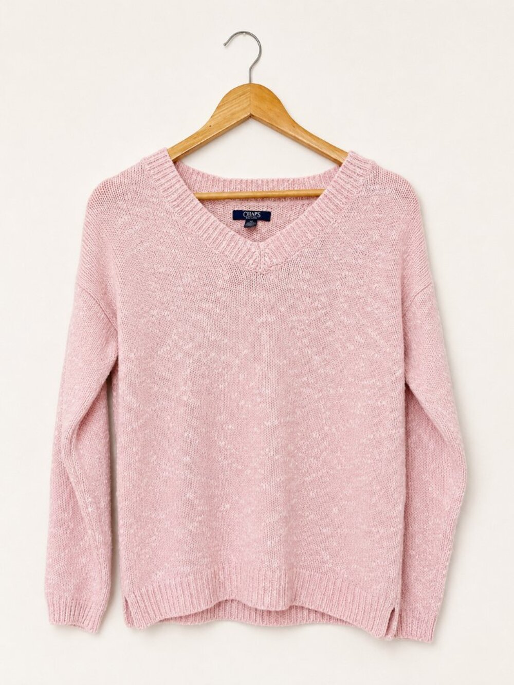 Chaps Women’s Pink V-Neck Knit Sweater Medium - Picture 2 of 7